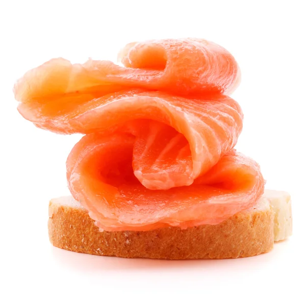 Sandwich o canapé con salmón —  Fotos de Stock