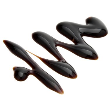 Balsamik sirke krem beyaz arka plan üzerinde izole. İtalyan salata sosu, soslu.