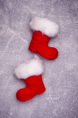 Noel tebrik kartı. Noel şenlikli arka plan. Yeni yıl sembolü. Noel babalar Ayakkabı...