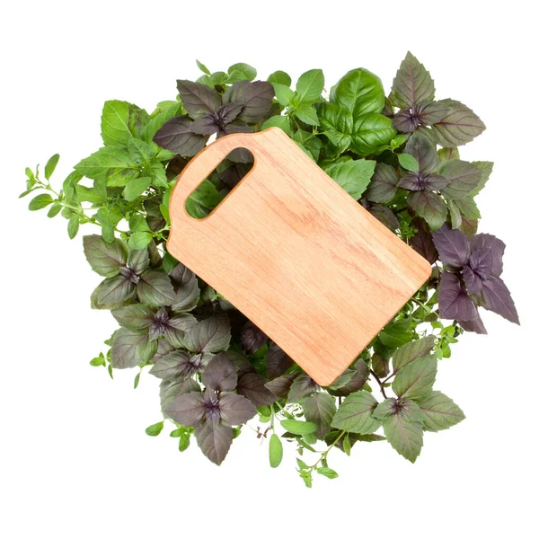 Empty Wooden Cutting Board Various Sweet Basil Herb Leaves Background — Stock Photo, Image