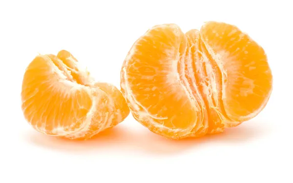 Mandarina Pelada Fruta Mandarina Medio Aislada Sobre Fondo Blanco Recorte —  Fotos de Stock