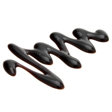 Balsamik sirke krem beyaz arka plan üzerinde izole. İtalyan salata sosu, soslu.