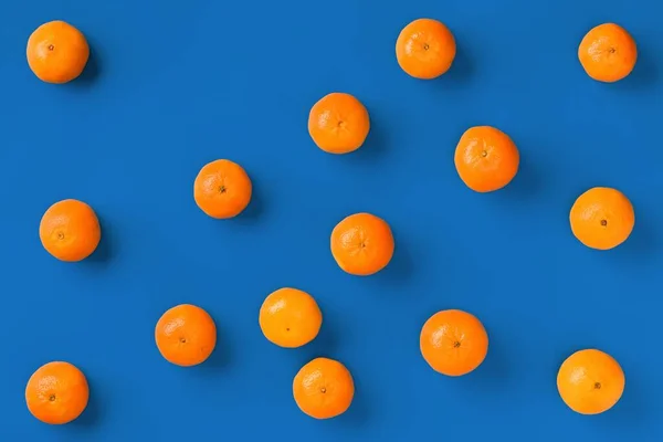 Patrón Fruta Mandarina Mandarina Naranja Fresca Sobre Fondo Azul Asiento — Foto de Stock
