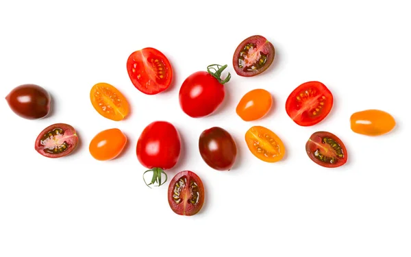 Vários Tomates Coloridos Isolados Fundo Branco Vista Superior Deitado Plano — Fotografia de Stock