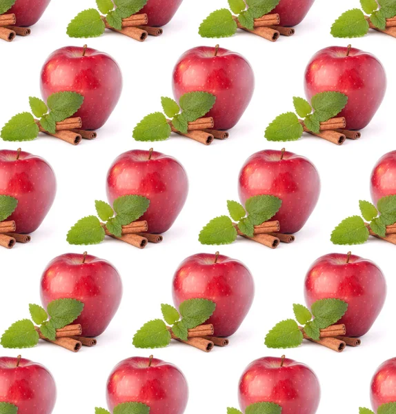 Czerwone Jabłko Paluszki Cynamonowe Liście Mięty Martwa Natura Odizolowana Białym — Zdjęcie stockowe