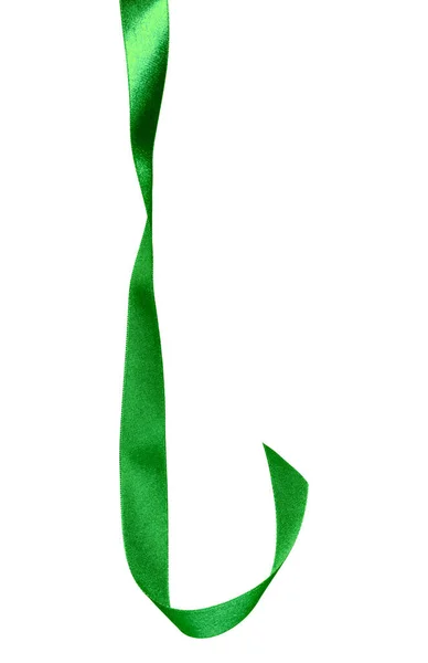 白い背景に分離された緑の色で光沢のあるサテン リボン — ストック写真