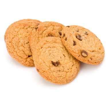 Beyaz arka planda izole edilmiş çikolatalı kurabiyeler. Tatlı bisküviler. Ev yapımı pasta..