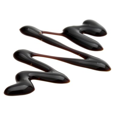 Balsamik sirke krem beyaz arka plan üzerinde izole. İtalyan salata sosu, soslu.