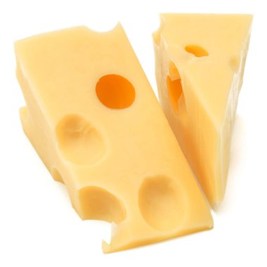 Beyaz arkaplanda izole edilmiş peynir