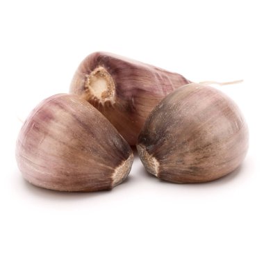 Beyaz arka plan kesme izole 3 diş sarımsak