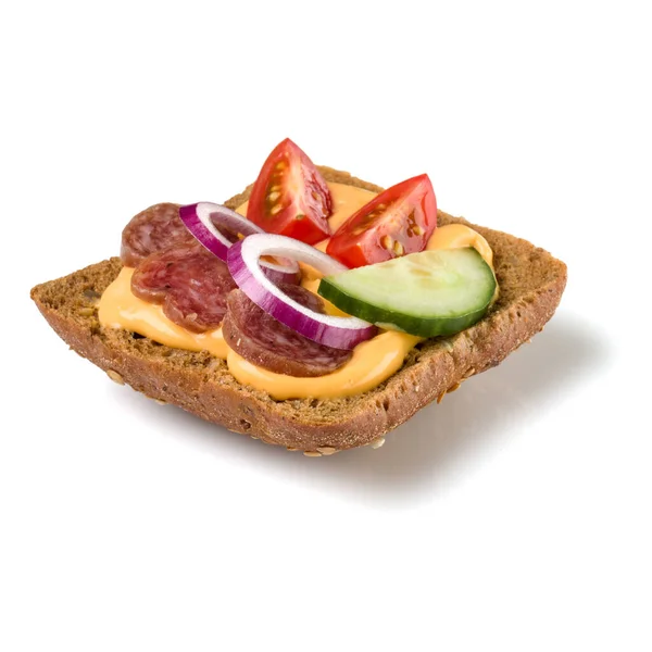 Canapé Met Salami Open Geconfronteerd Sandwich Crostini Geïsoleerd Een Witte — Stockfoto