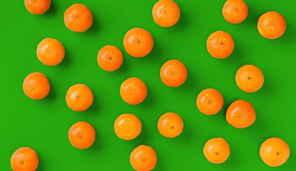Ovocný Vzorek Čerstvé Oranžové Tangerin Nebo Mandarína Zeleném Pozadí Plochý — Stock fotografie