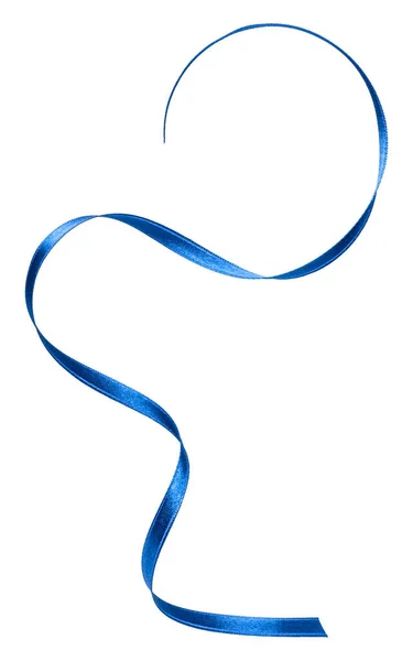 Блестящая Атласная Лента Голубого Цвета Выделена Белом Фоне Крупным Планом — стоковое фото