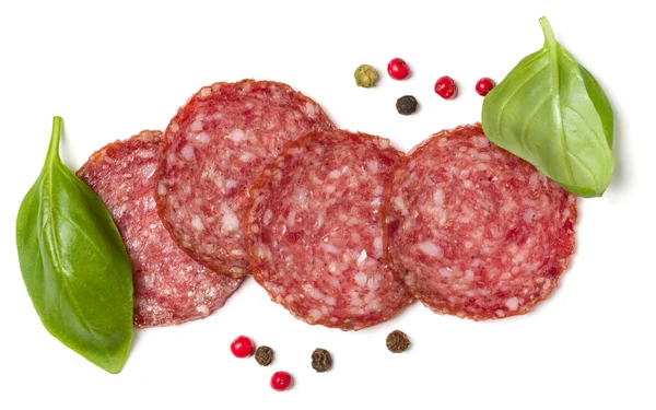 Tranches Salami Isolées Sur Fond Blanc Gros Plan Feuilles Saucisse — Photo