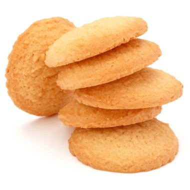 Beyaz arka plan üzerinde izole yığılmış kısa pasta kurabiye