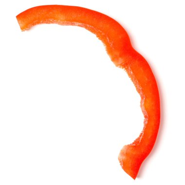 beyaz arka plan kesim izole kırmızı biber dilim parçası. Üst görünüm, düz yatıyordu.