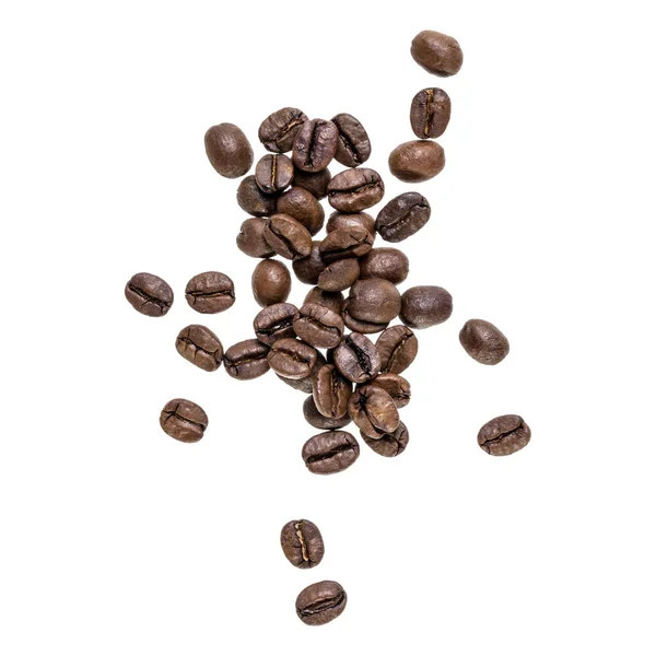 コーヒー豆は白い背景に隔離されている 最上階だ平置きだ影のない空気中のコーヒー豆の流れ — ストック写真