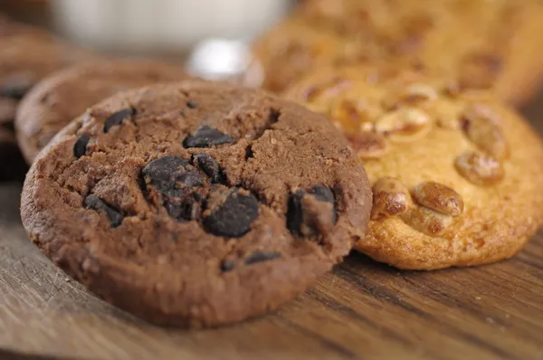 Galletas con chips de chocolate — Foto de Stock