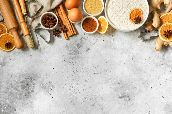 Ingredientes Para Galletas Jengibre Sobre Fondo Culinario Gris Claro Surtido —  Fotos de Stock