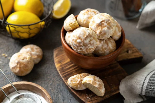 Lemon Gingerbread Wooden Bowl Dark Culinary Background Delicious Homemade Cookies — Stock Photo, Image