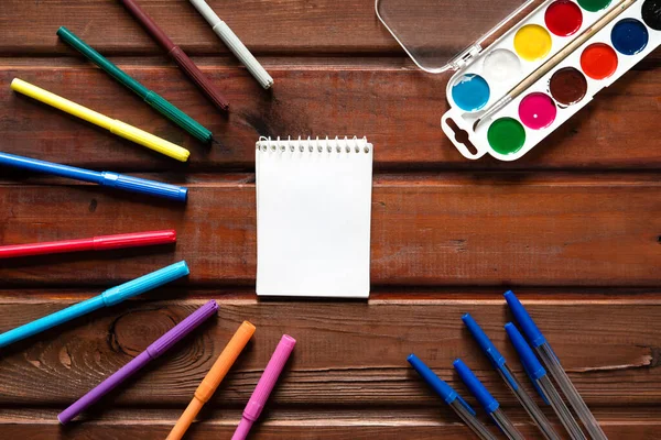 Colorful Markers Paints Pens Wooden Background Back School — Stock Photo, Image