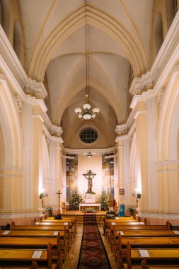 Kursk, Rusya 'da Bakire Meryem' in Varsayımı Katolik Kilisesinin İçi.