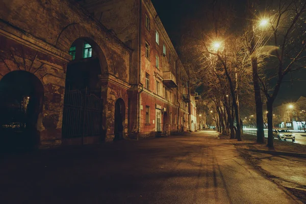 Voronezh şehrinde gece bomboş..