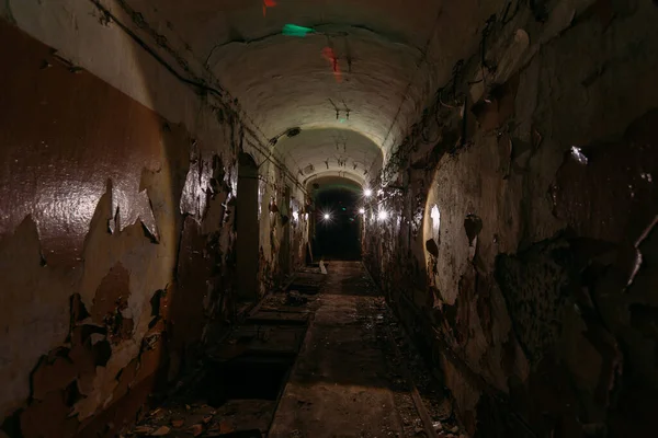 Tunnel Övergiven Smutsig Sovjetisk Bunker Eko Kalla Kriget — Stockfoto