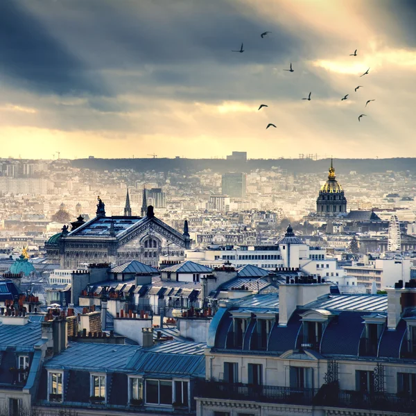 Paysage urbain de Paris pris de Montmartre Images De Stock Libres De Droits