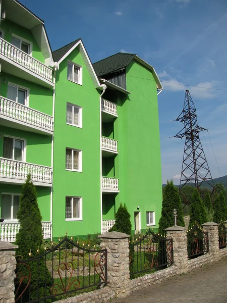Nuovo hotel in montagna — Foto Stock