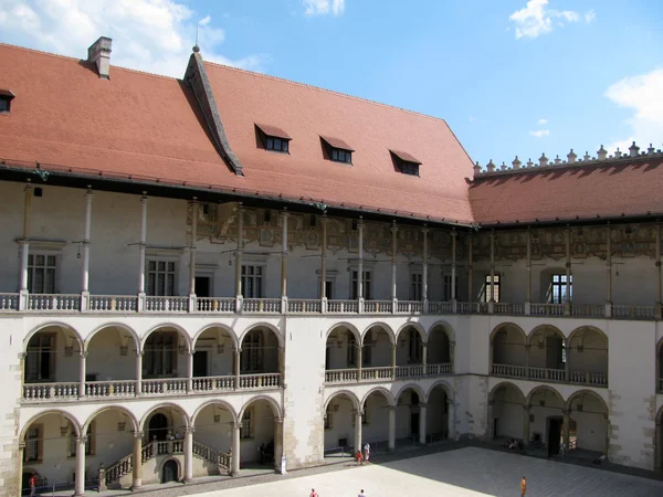 Cour dans le palais royal Vavel (Cracovie, Pologne) ) — Photo