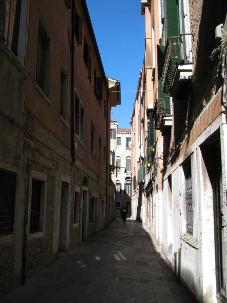 Calle en Venecia (Italia) ) — Foto de Stock