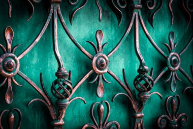 Sahte metal ürünlerinin parçası. yakın plan