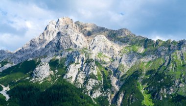 Avusturya Alplerinde Dağ Sırası