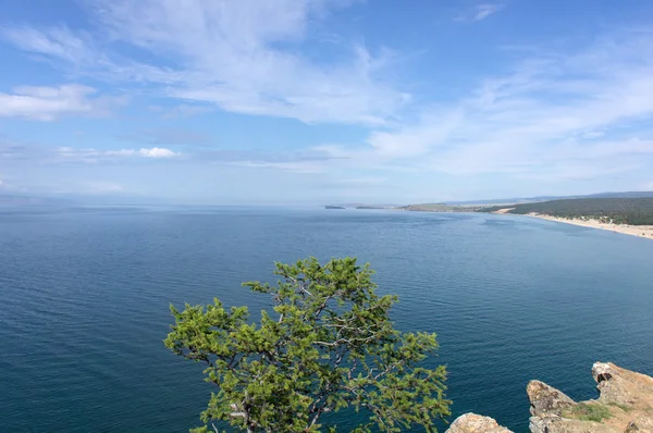 Pohled od mysu bodun, jezero Bajkal, Rusko — Stock fotografie