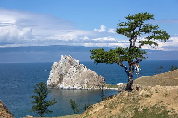 Shamanka rock, jezero Bajkal, Rusko — Stock fotografie