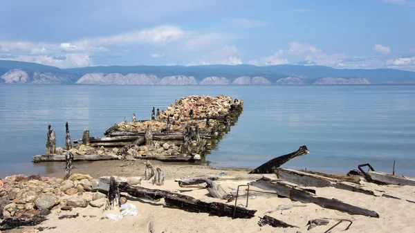 Old pier near village Peschanaya, Lake Baykal — Stock Photo, Image