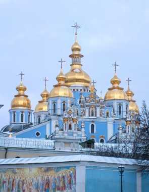Mikhaylovsky'nin zlotoverkhy Katedrali