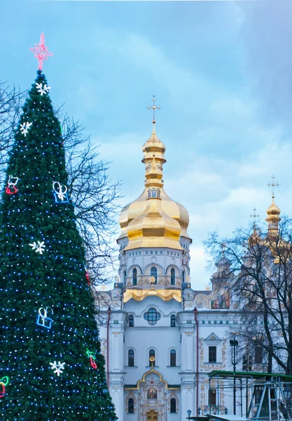 New year tree and Uspensky Cathedral — Stock Photo, Image