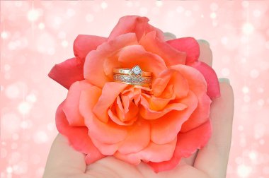 Evlilik yüzükleri.