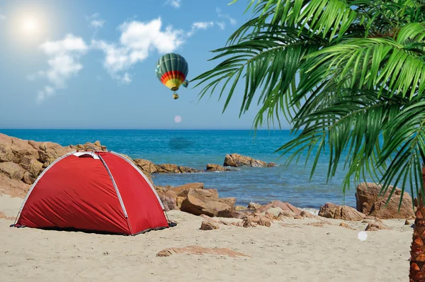 海滩上的帐篷 — 图库照片