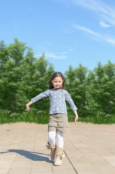 Menina bonita — Fotografia de Stock