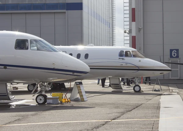 Geschäftsreiseflugzeug — Stockfoto