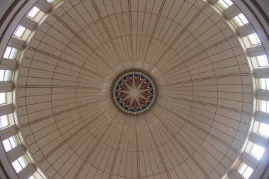 Abuja (Nijerya) merkez Abuja camii, müslümanlar için Allah 'a ibadet yeri.