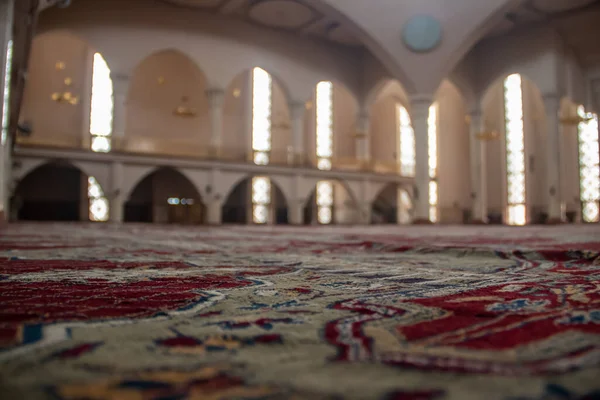 阿布贾 尼日利亚 中部阿布贾清真寺 为穆斯林宗教人士敬拜真主的地方 — 图库照片