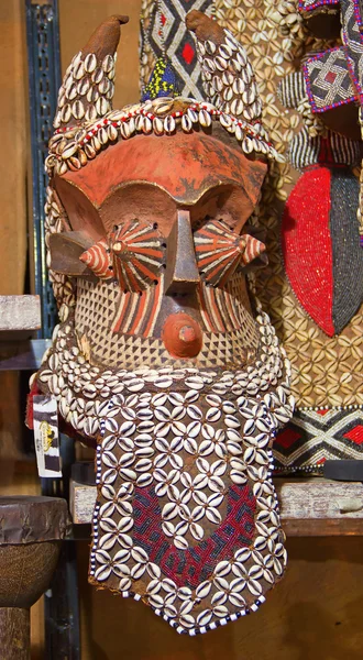 African mask — Stock Photo, Image