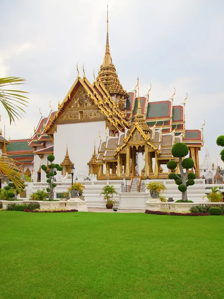 Grand palace en de tempel van de Smaragden Boeddha — Stockfoto