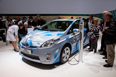 toyota prius plug-in Hibrid