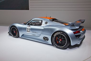 porsche 918 rsr