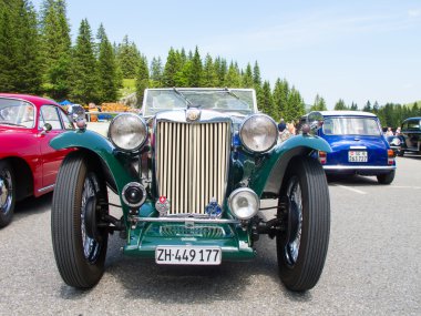 Morgan mg artı dört